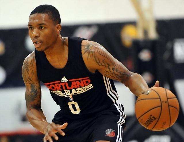 完成突围 完成突围