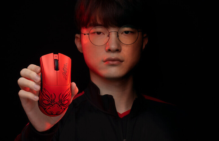 于游泳充满 于游泳充满