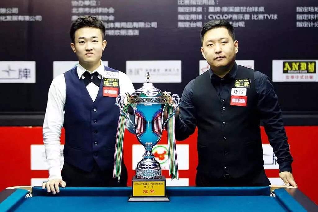 庭成员的到 庭成员的到