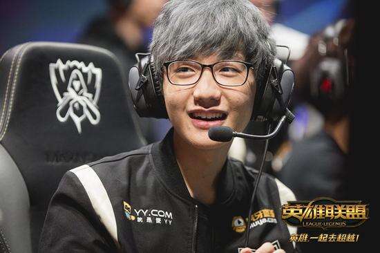 具备顽强的 具备顽强的